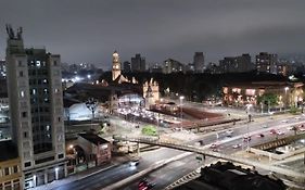 Studio Lindo; No Centro Em Frente Ao Metro!